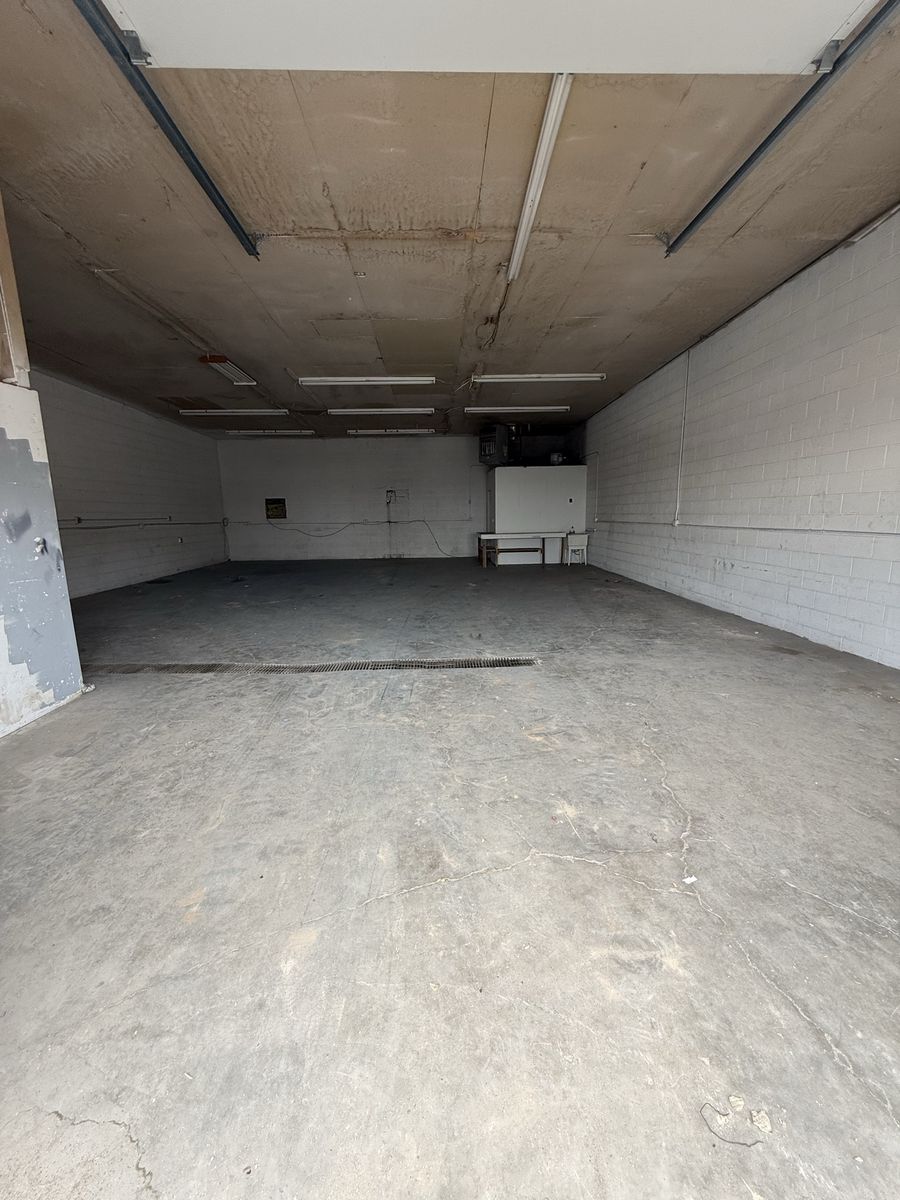 Main image 8