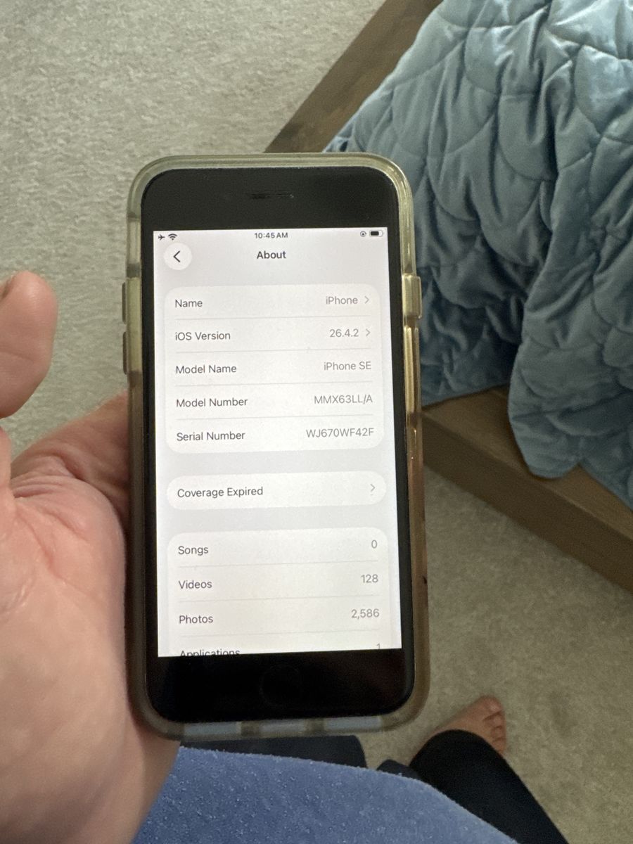 iPhone SE 3 64gb generation unlock to any cell phone carrier