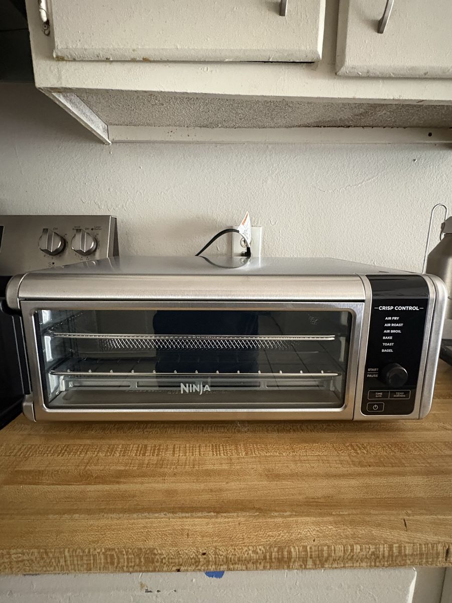 Ninja Foodi 8-in-1 Digital Air Fry Oven, Toaster, Broiler, Baker - Stainless Steel