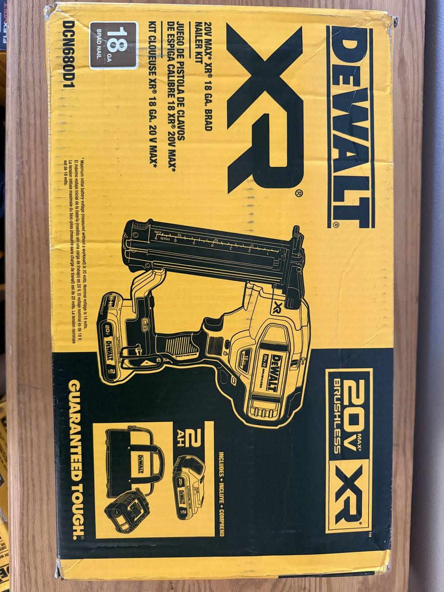 DeWalt DCN680D1 20V MAX* XR 18 Ga. Brad Nailer Kit w/ 2.0Ah Battery & Charger