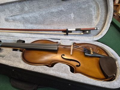 SV-75 3/4 Student Violin with Case and Bow, Ready to Play