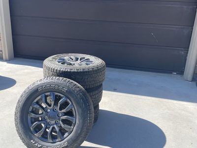 Wheels and tires off of a 2019 ford ranger.
