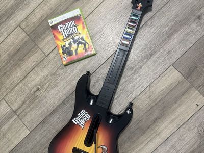Guitar Hero World Tour Sunburst wireless guitar controller for XBOX 360