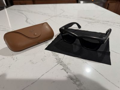 Ray-Ban Meta Wayfarer Gen 2 Smart Sunglasses Matte Black with Case