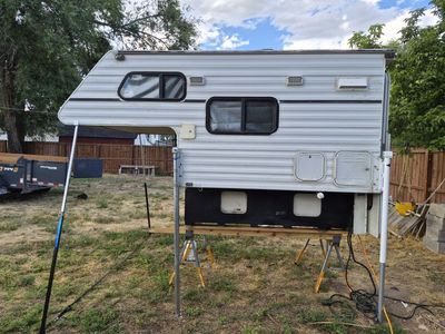 1999 Six Pac Truck Camper