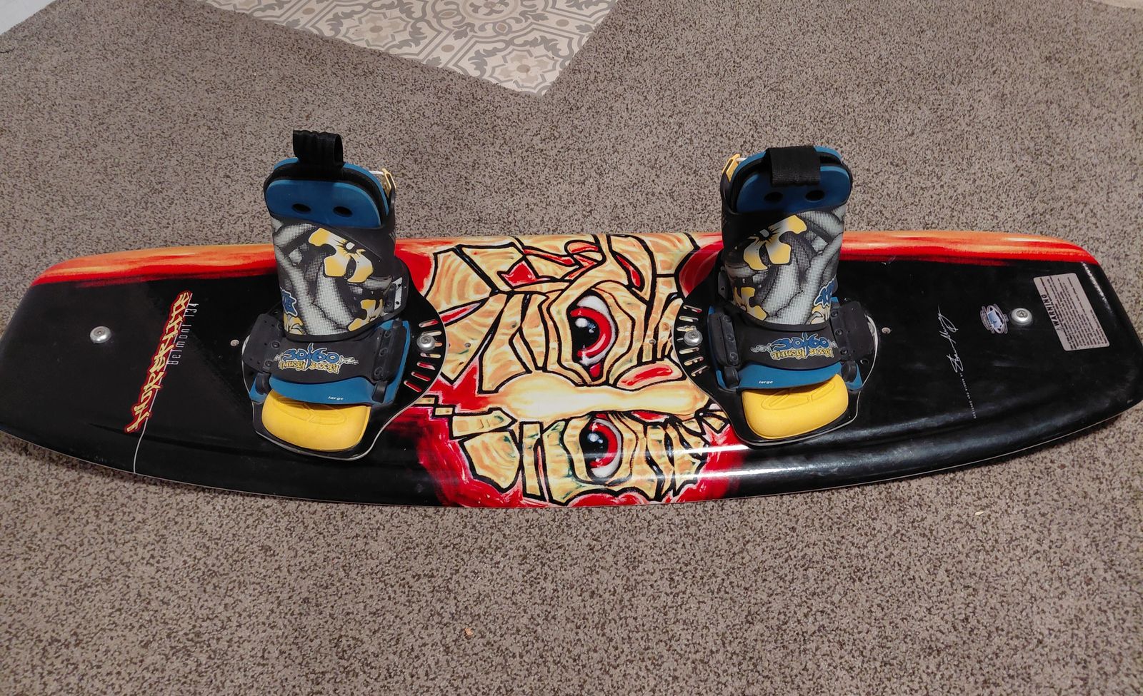Hyperlite Belmont 134 Wakeboard with Bindings