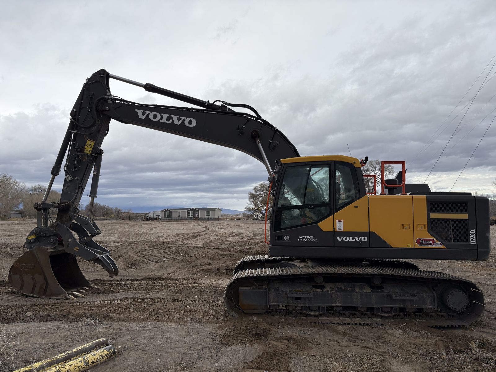 2023 Volvo EC220 EL Excavator