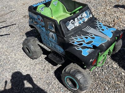 Grave digger power wheels