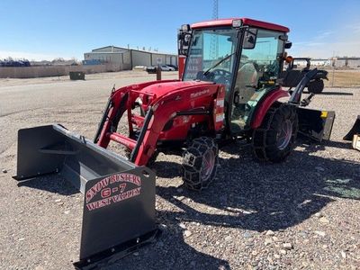 Mahindra 1635 HST Tractor w/Loader and Snow Equipment