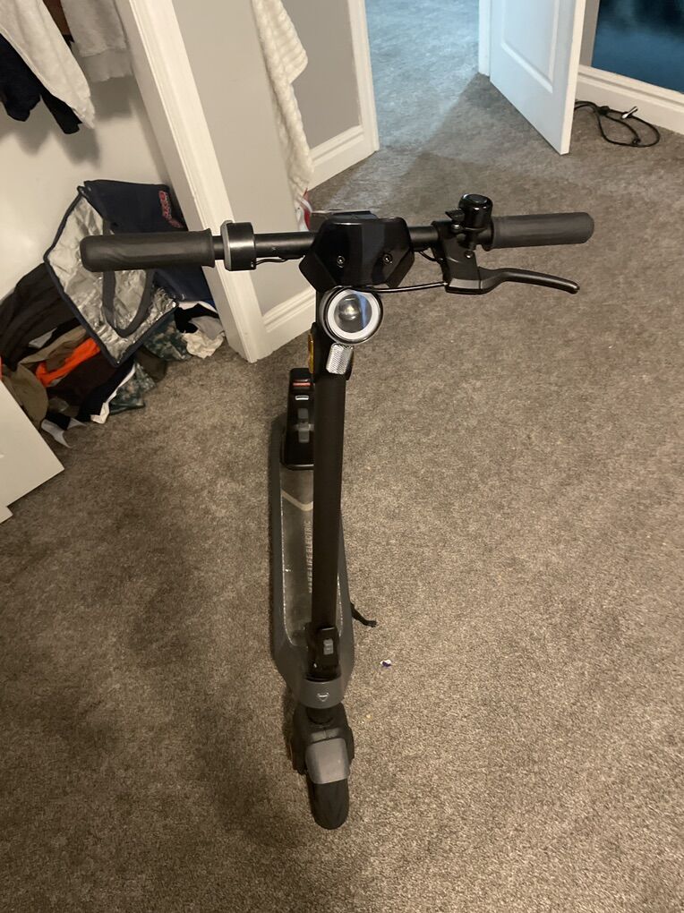 KQi2 Make Life Electric Scooter