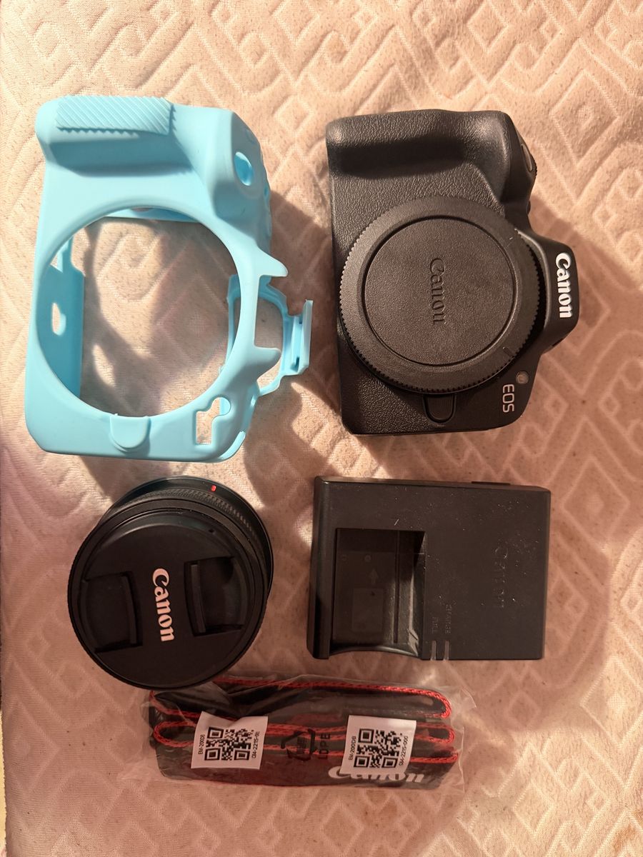Canon r50
