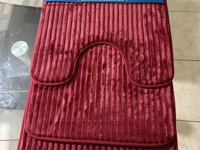 Interiors by Design 3-Piece Memory Foam Bath Rug Set Red Ribbed