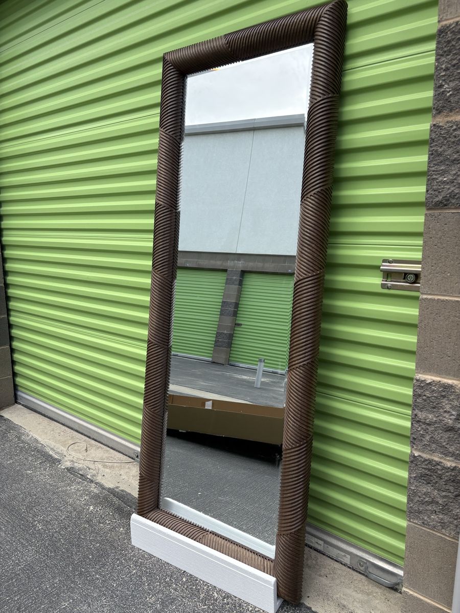 Yemi Floor Mirror