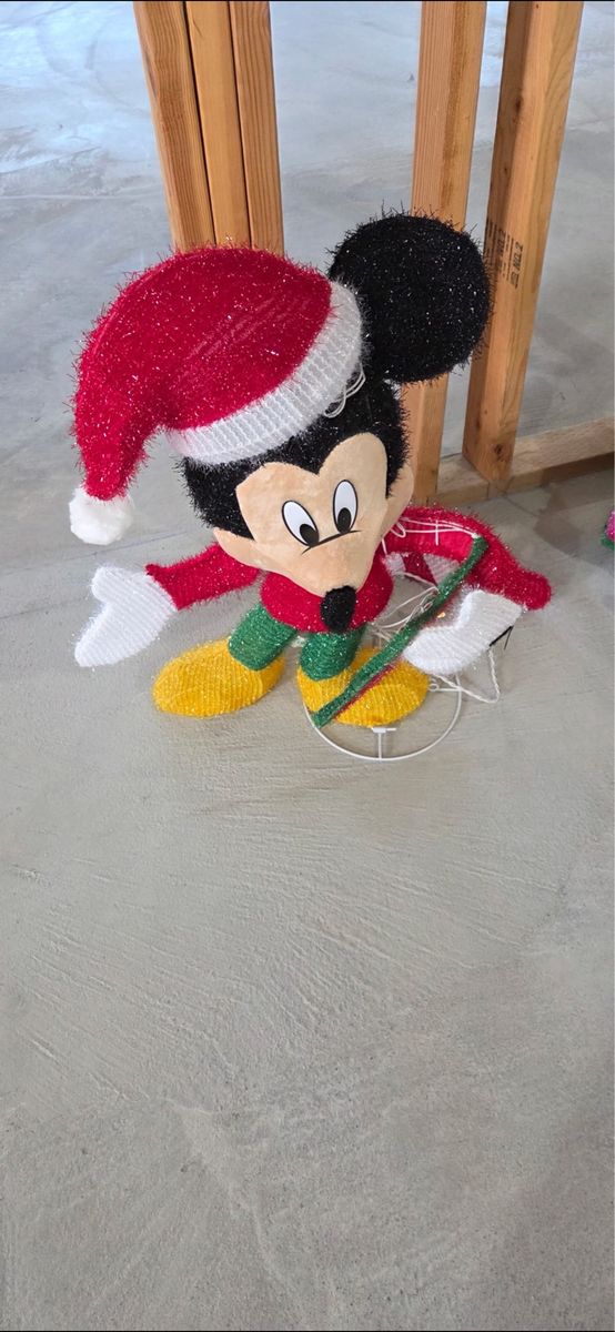 Disney Lighted Christmas Outdoor Lawn Sculptures - Mickey Mouse & Olaf