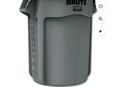 55 Gallon Rubbermaid Brute