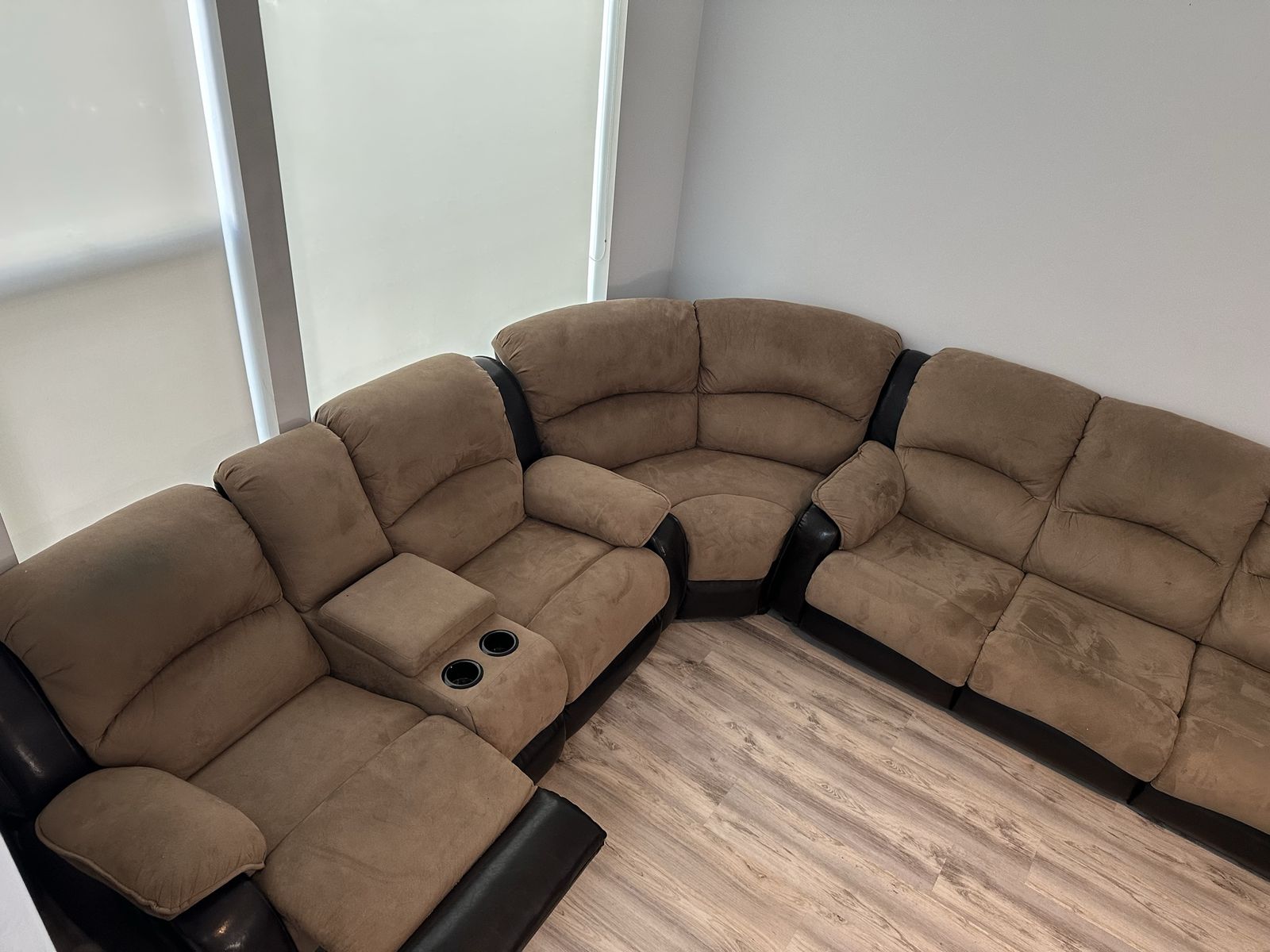 Large Brown Sectional Couch with Couch Bed, Reclining Seats & Cupholders - Great for Living Rooms