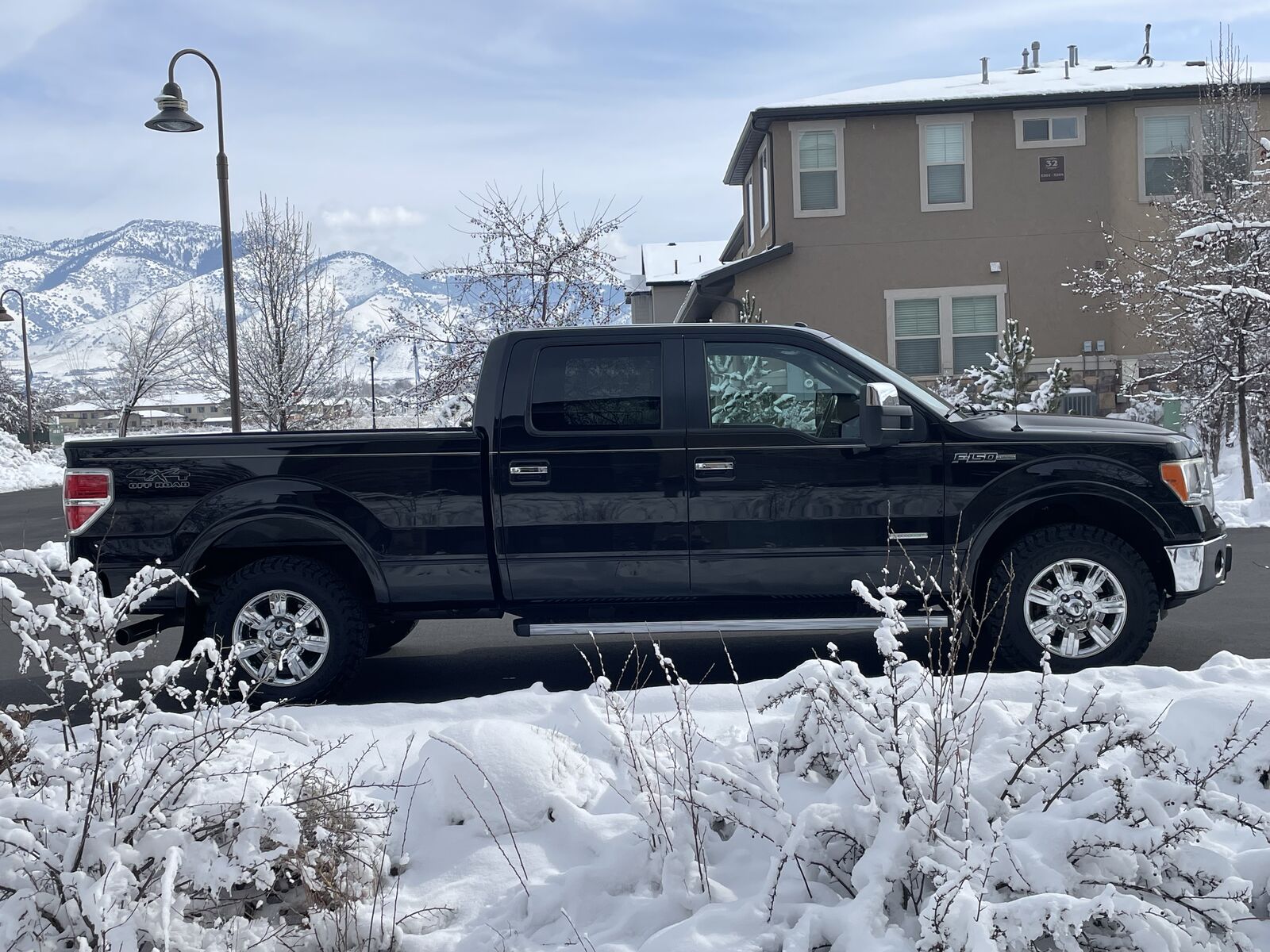 2012 FORD F150 Lariat