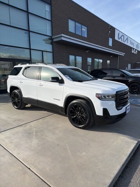 2021 GMC Acadia SLT