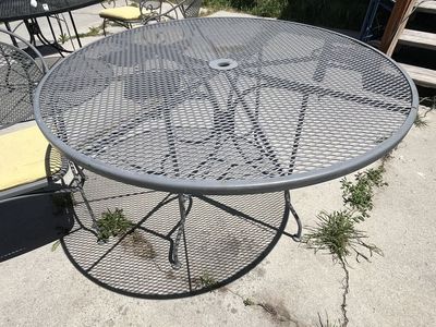 Patio Table and Chairs Set - Outdoor Metal Mesh Furniture with Cushions