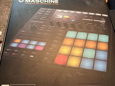 Native Instruments Maschine MK3 Production and Performance System new in box