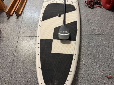 VESL 10’6” Bamboo Hard Paddle Board + Carbon Fiber Paddle – Excellent Condition
