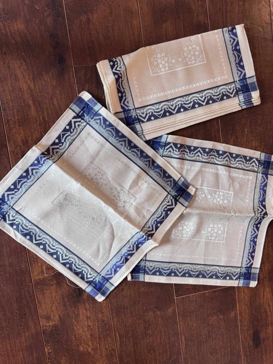 60"x48" Vintage Hand-Stitched Silk/Embroidered White Table Cloth With 6 Matching 12"x12" Napkins