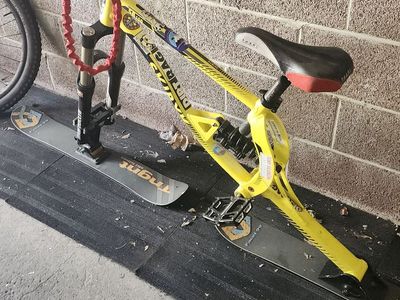 Skibyk ski bike