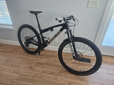 Trek SuperCaliber Gen 2 Flight Attendant (Lrg) XC