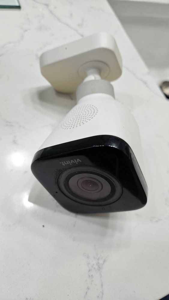 Vivint Outdoor Security Camera Pro White