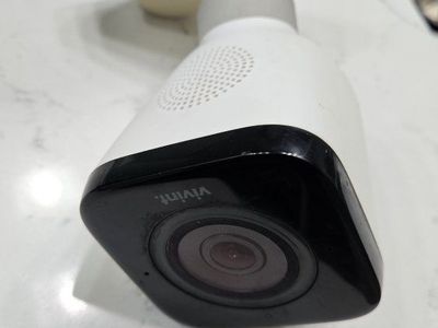 Vivint Outdoor Security Camera Pro White