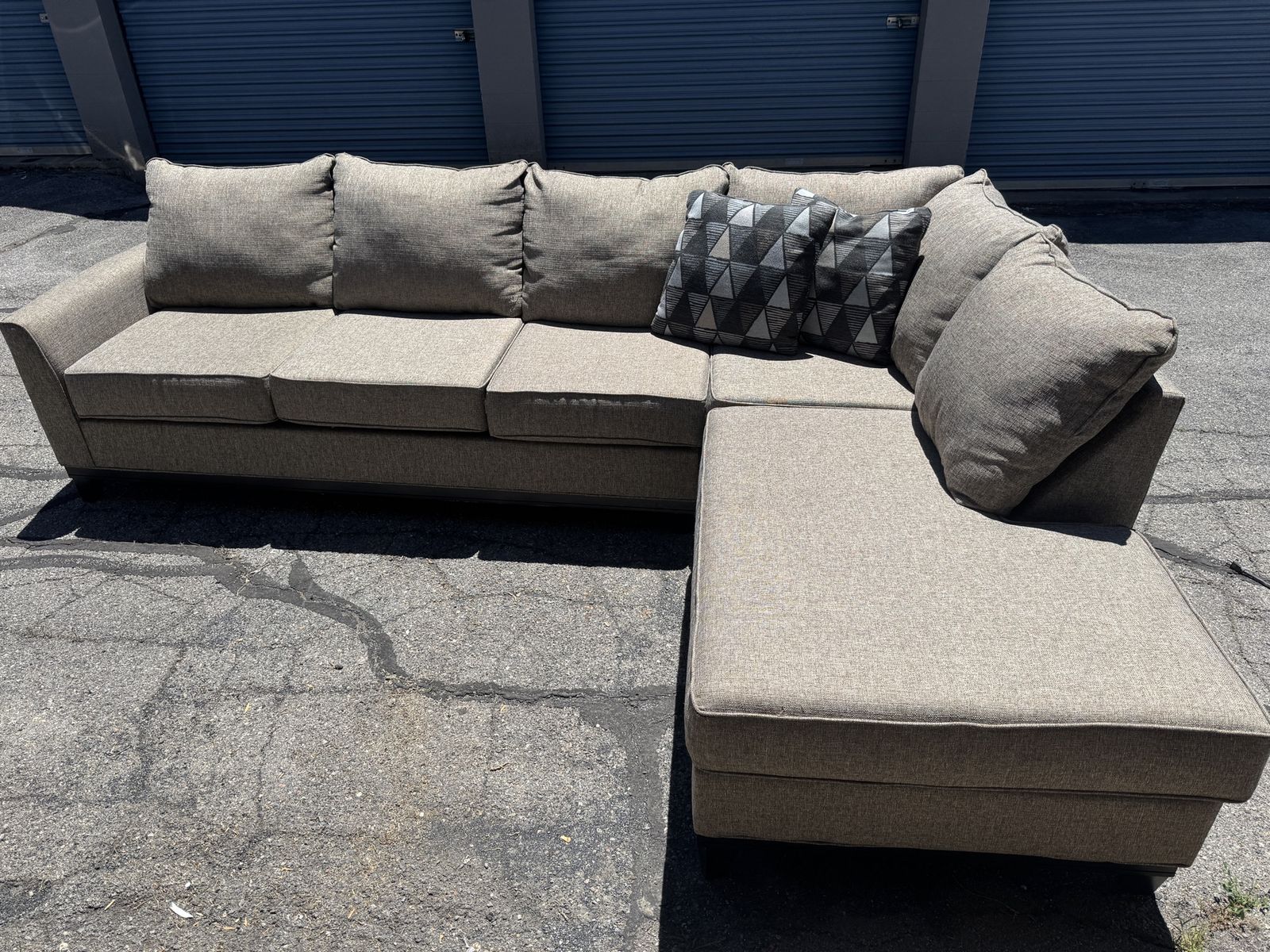 Sectional Couch Sofa with Chaise and Throw Pillows - Beige Fabric
