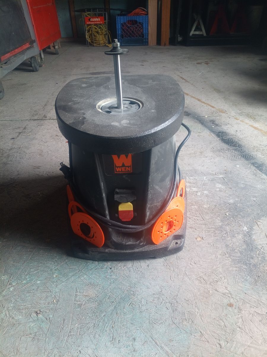 WEN 3.5 amp Oscillating spindle sander