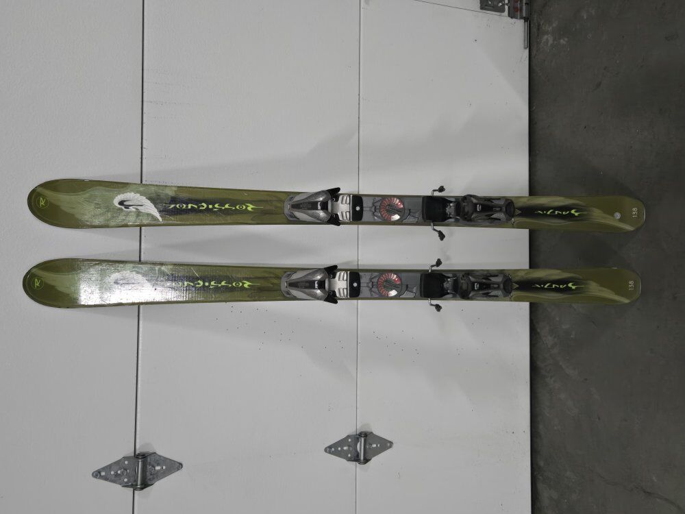138 Rossignol Bandit Skis
