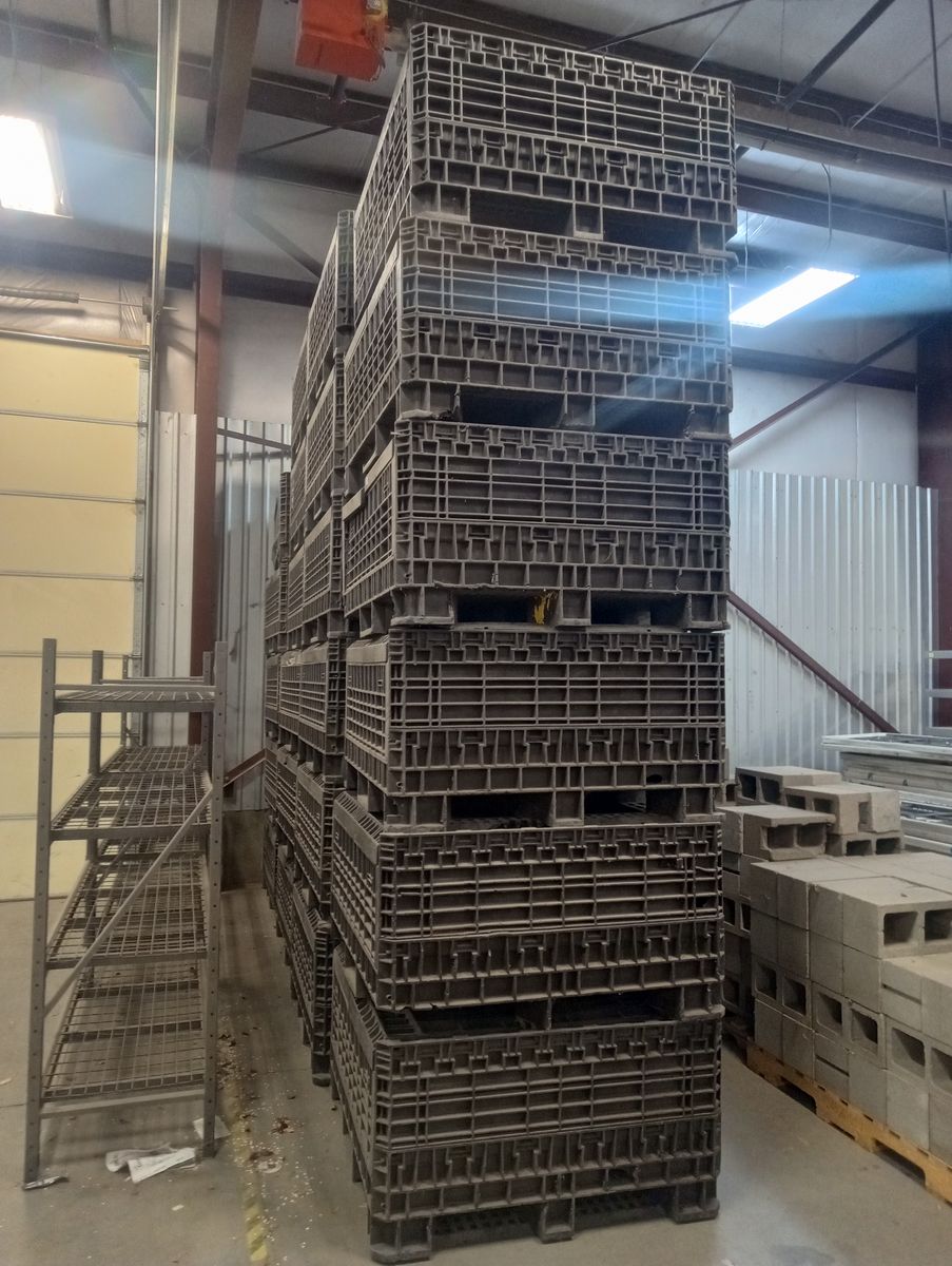 Used Plastic Industrial Collapsible Bulk Container Pallet Bin Gaylord