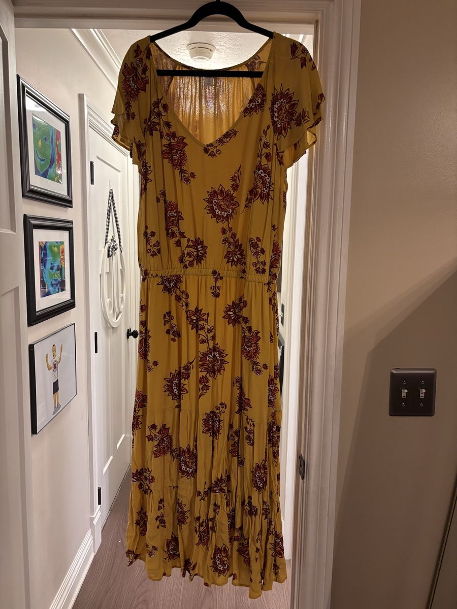 Women’s XXL Floral Yellow Dress 