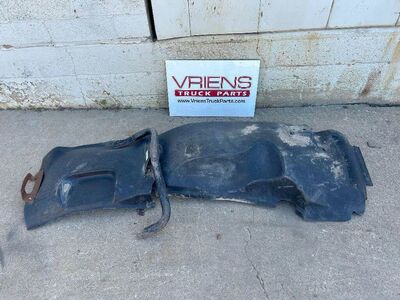 Freightliner Right Inner Fender