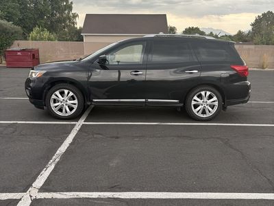 2018 Nissan Pathfinder SL