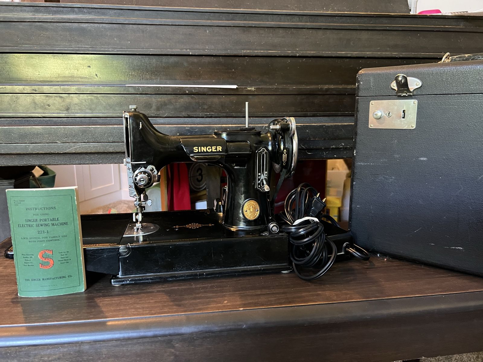 1946 Singer Featherweight, serviced