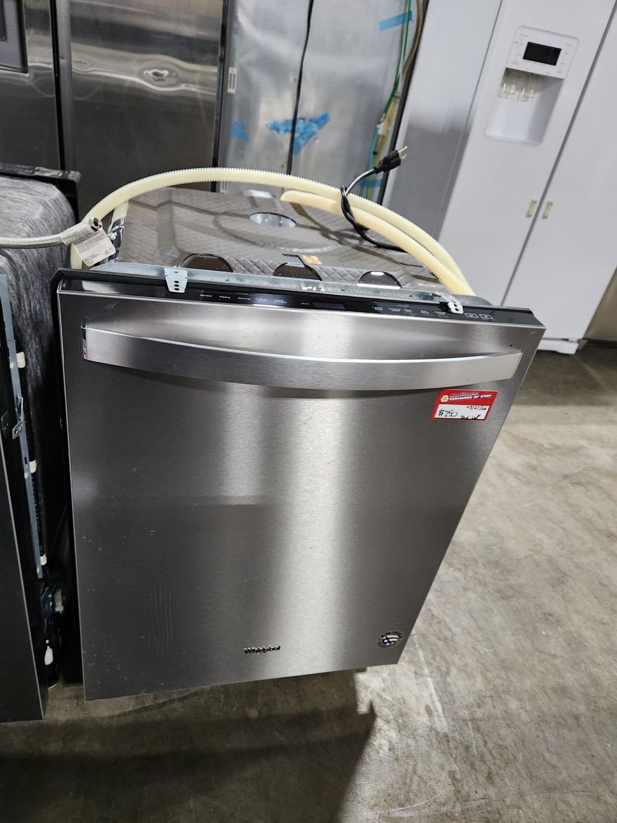 BEAUTIFUL WHIRLPOOL STAINLESS STEEL DISHWASHER! WITH A FULL WARRANTY