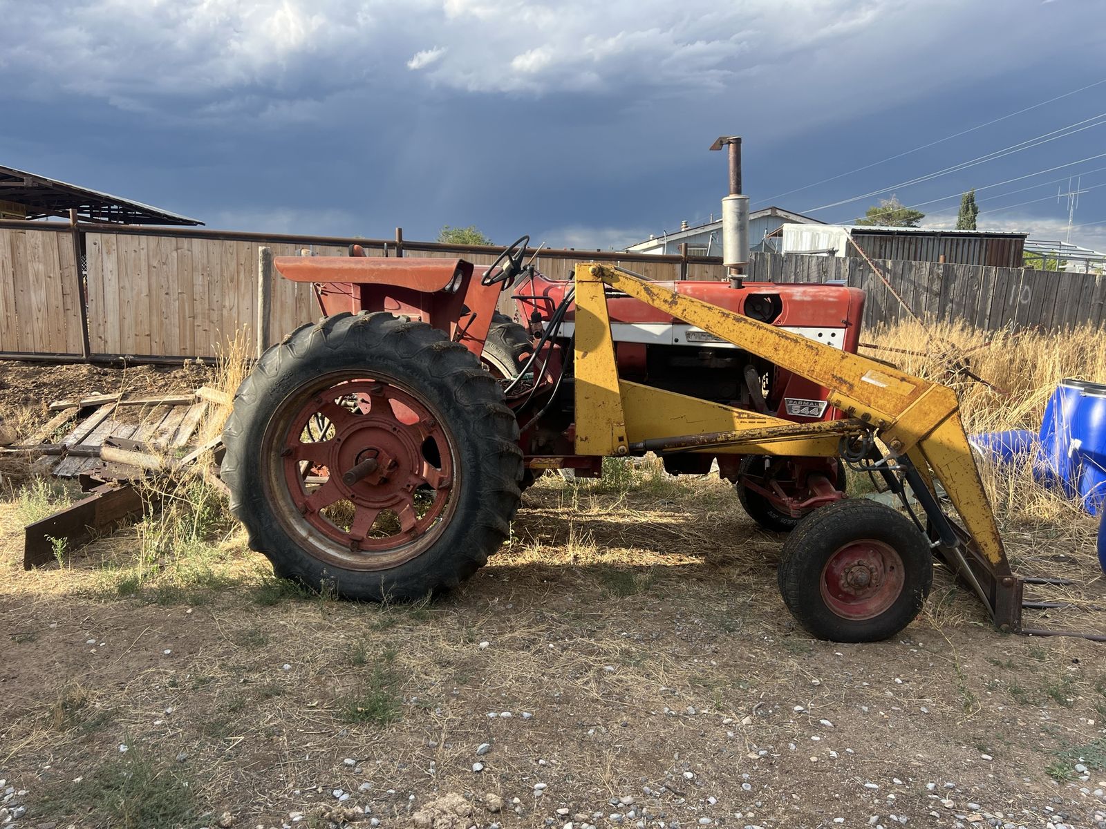 IH Farmall 544 tractor