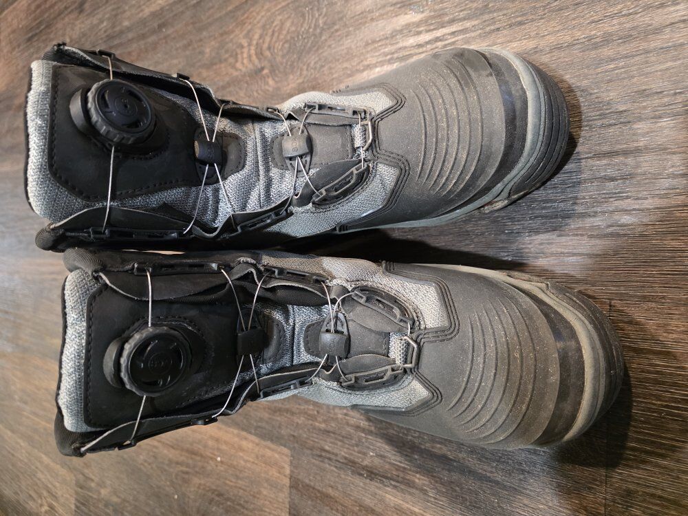 korkers waiting boots size 10