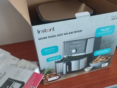 Instant Vortex Plus XL 6-Quart Air Fryer - Large Capacity, Smart Programs