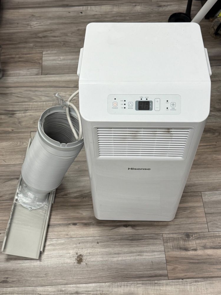 HISENSE AIR CONDITIONER NO REMOTE AP0525CR1W WITH EXHAUST TUBE