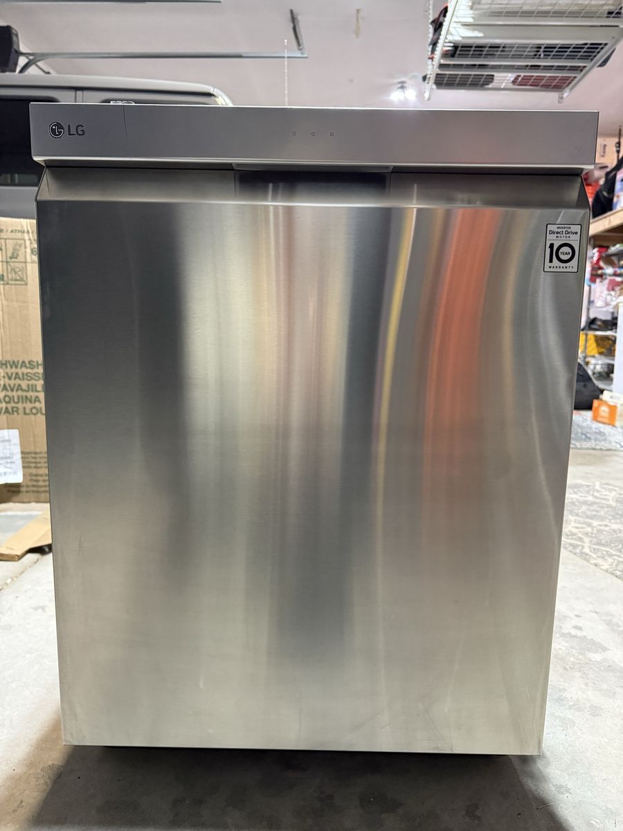 LG Direct Drive Dishwasher in Stainless Steel - Used