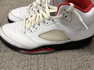 Jordan 5 fire red size 11.5