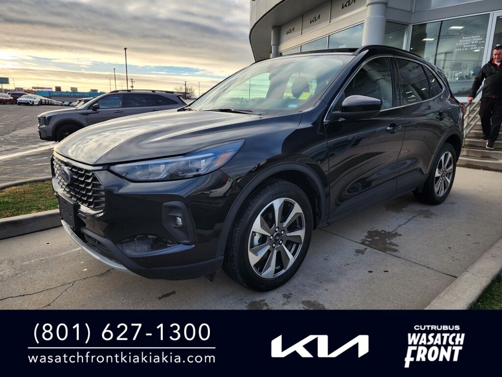 2024 Ford Escape Platinum