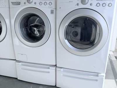 LG Washer And Dryer Electric
