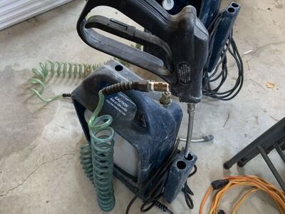 Multi-Sprayer Electric 2 Gallon Power Sprayer