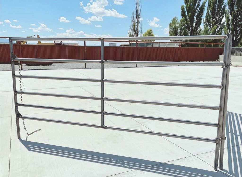 Livestock Panels w/ Chains (10'–16') – Built for Sloped & Rough Terrain!