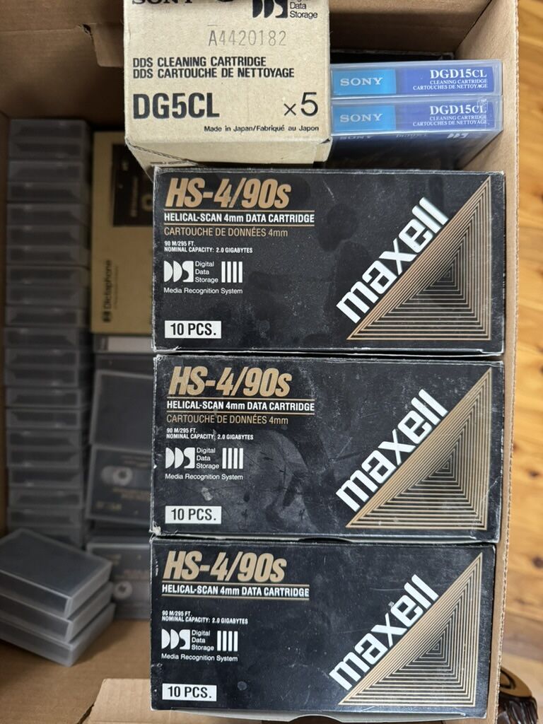 DAT tapes (Digital Audio Tape) Maxell HS - 4/90s